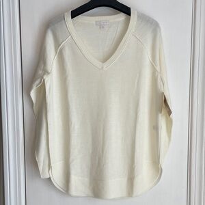 NWT 14th & Union Women's Ivory V-Neck Sweater XSP